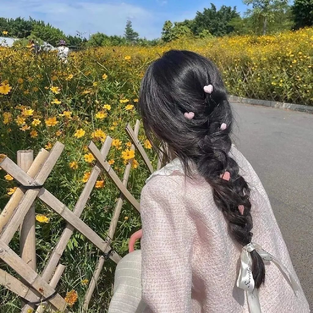 骆驼女孩的沙漠之旅